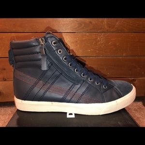 diesel d string trainers